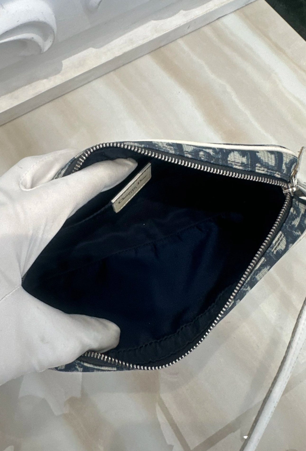 Dior by Galliano vintage y2k White/Blue Oblique trotter Canvas and ecru Patent Leather No.1
Pochette Bag