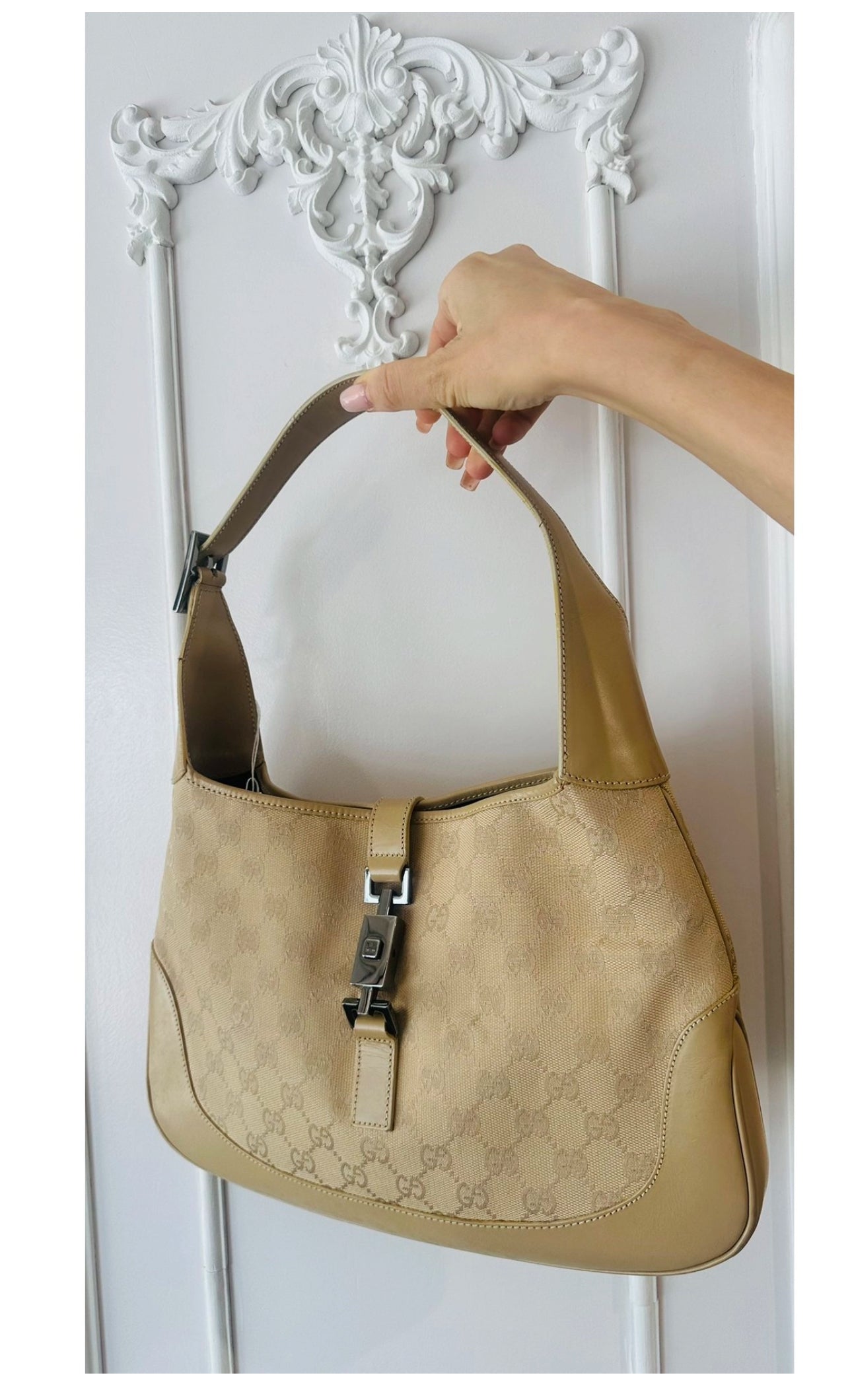 GUCCI GG Canvas Jackie Shoulder Bag Beige