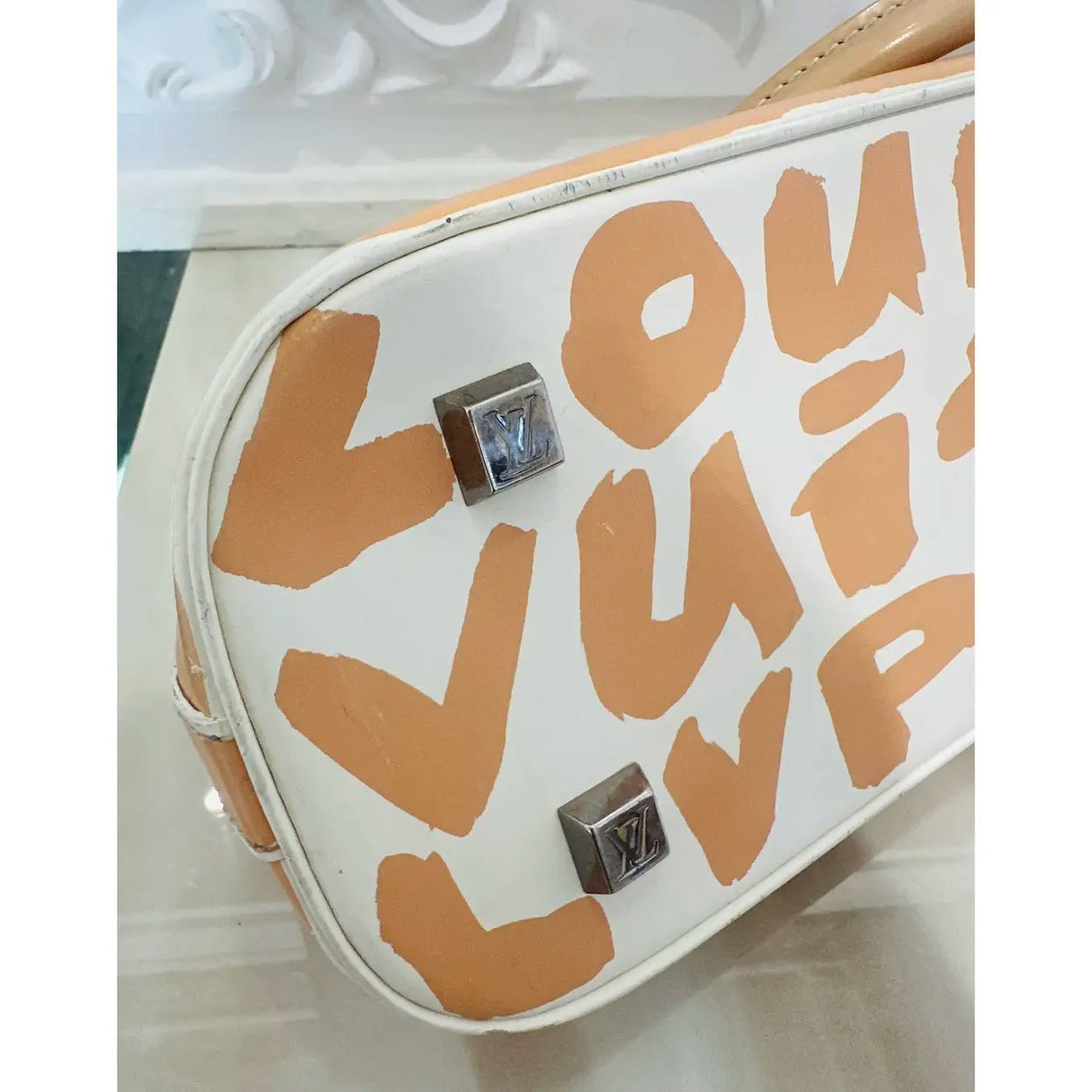 Alma Graffiti leather handbag