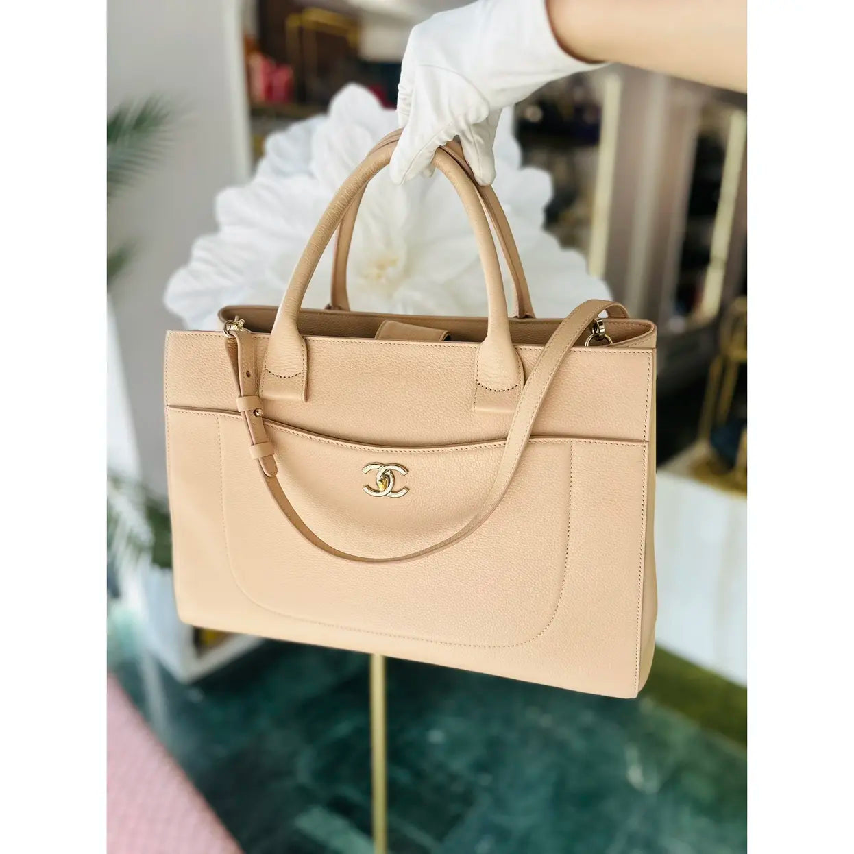 Chanel Neo Executive leather tote