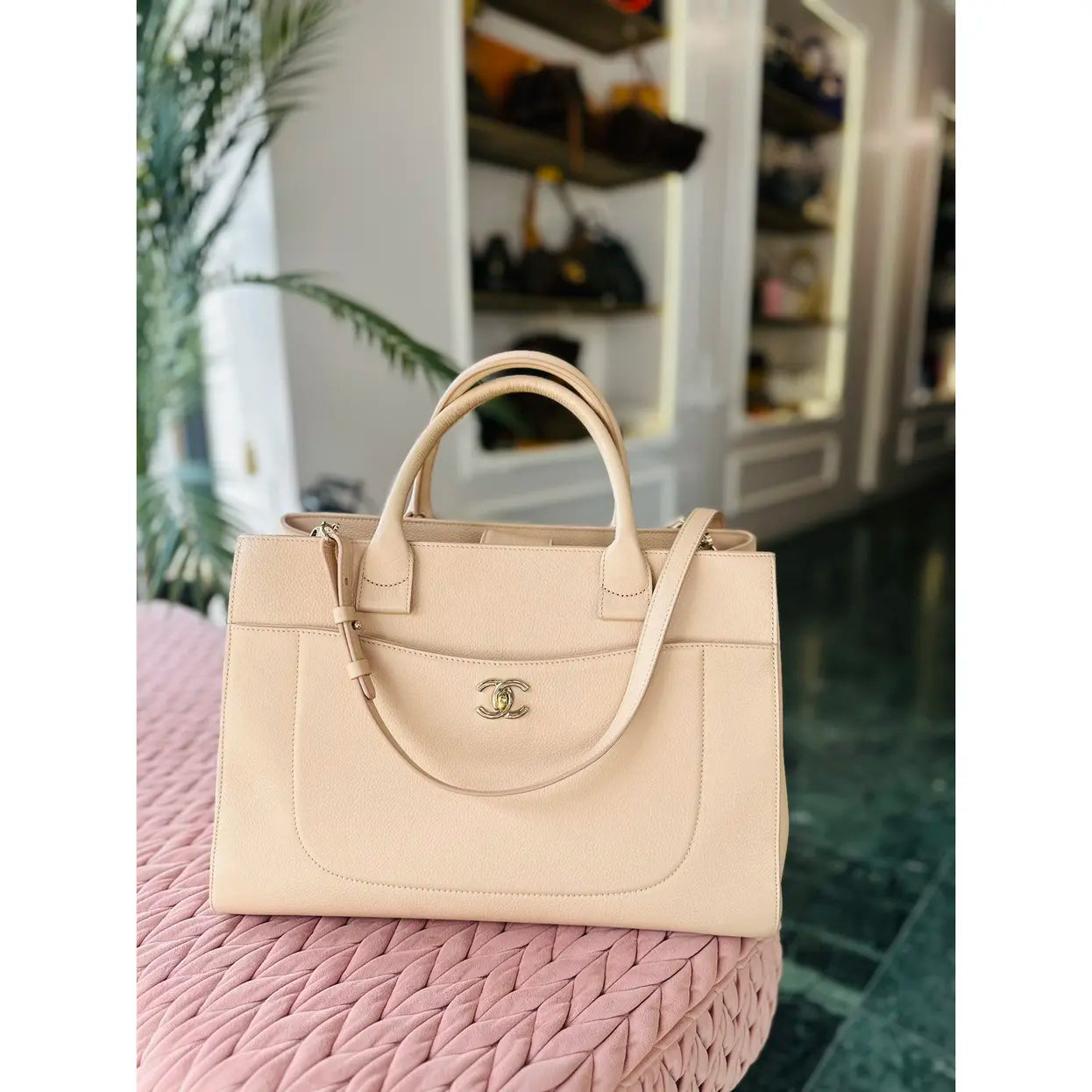 Chanel Neo Executive leather tote
