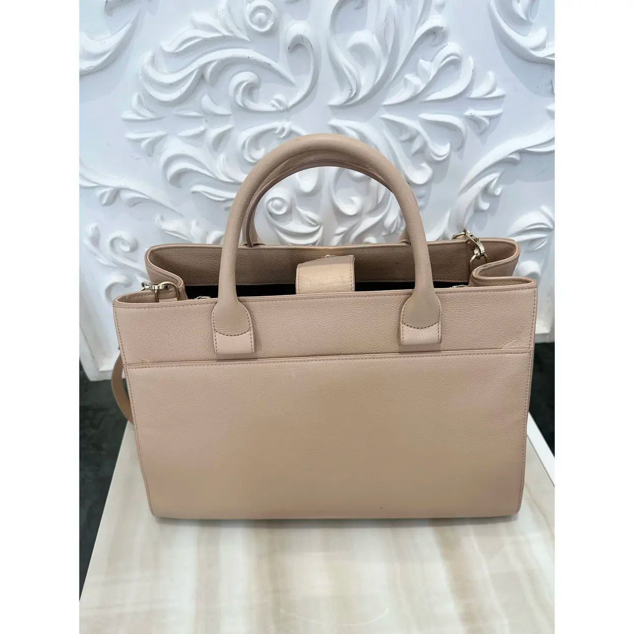 Chanel Neo Executive leather tote