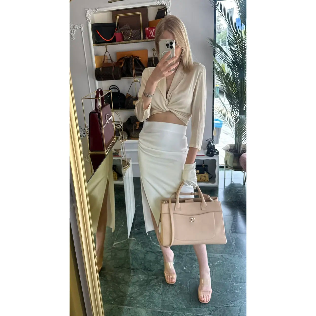 Chanel Neo Executive leather tote