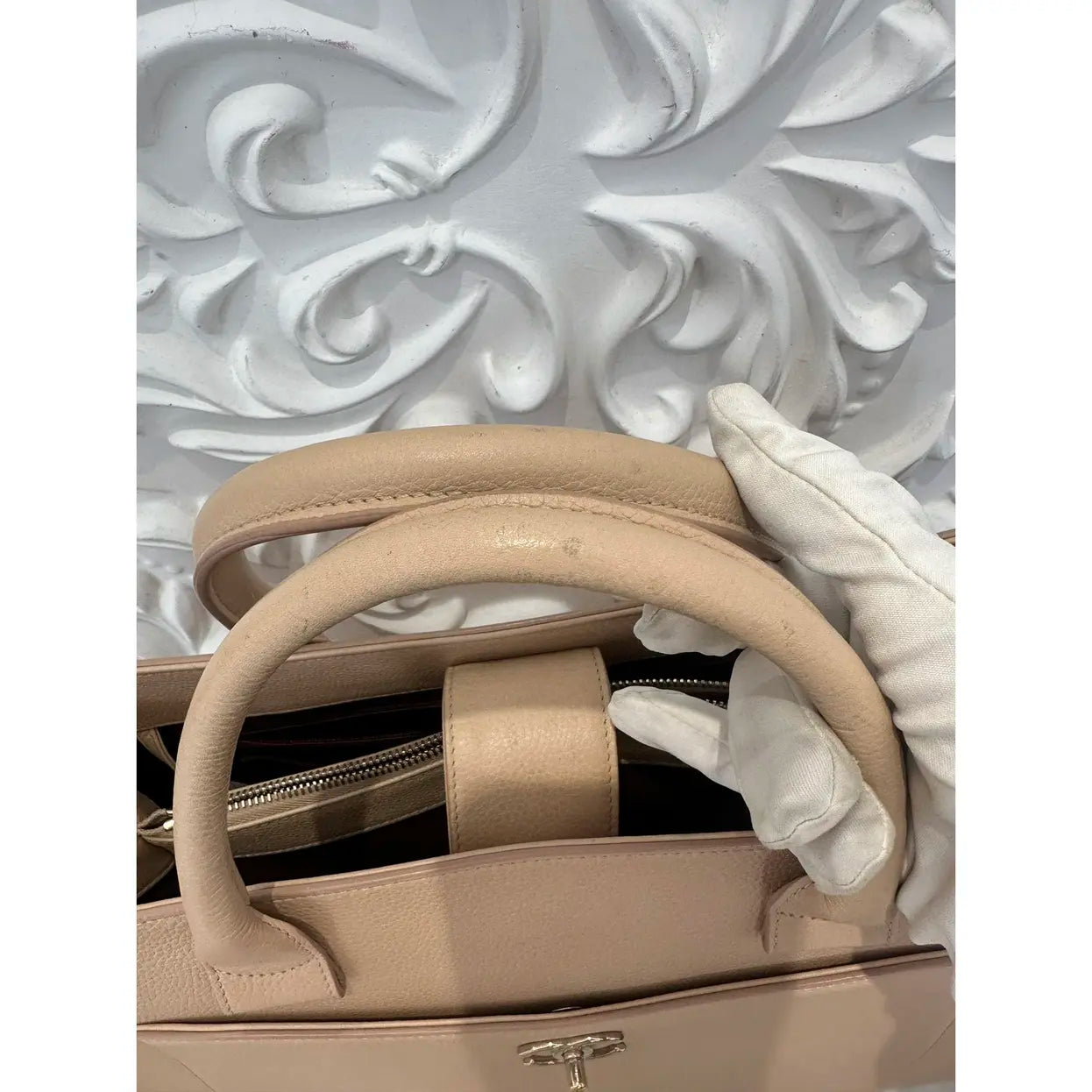 Chanel Neo Executive leather tote