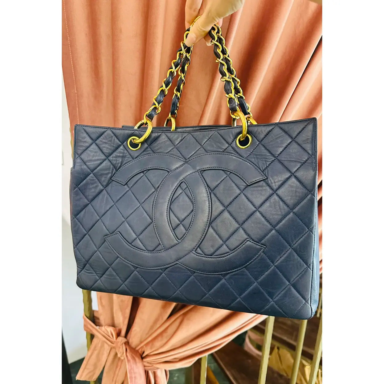 Chanel Grand shopping leather tote
