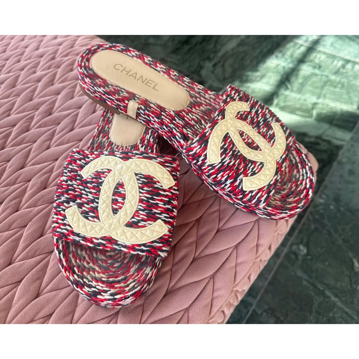 Sandal