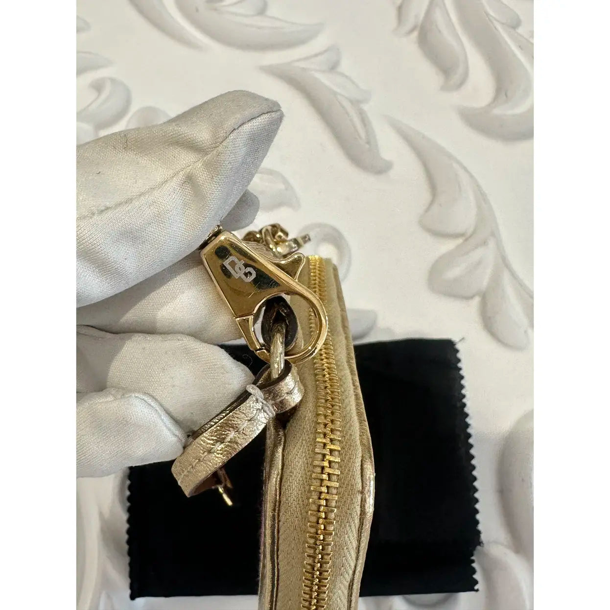 Cloth clutch bag