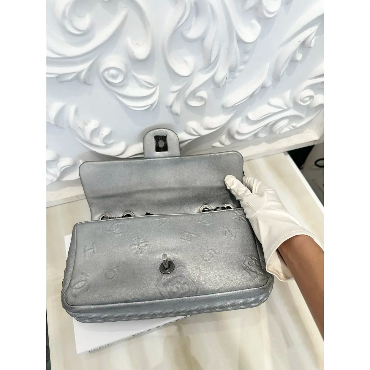 Timeless/Classique leather crossbody bag
