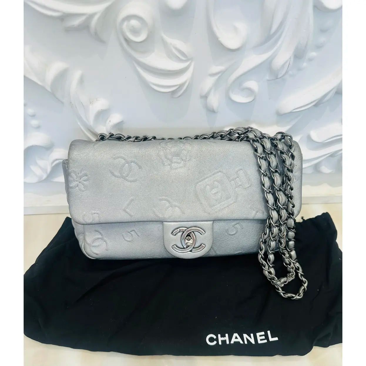 Timeless/Classique leather crossbody bag
