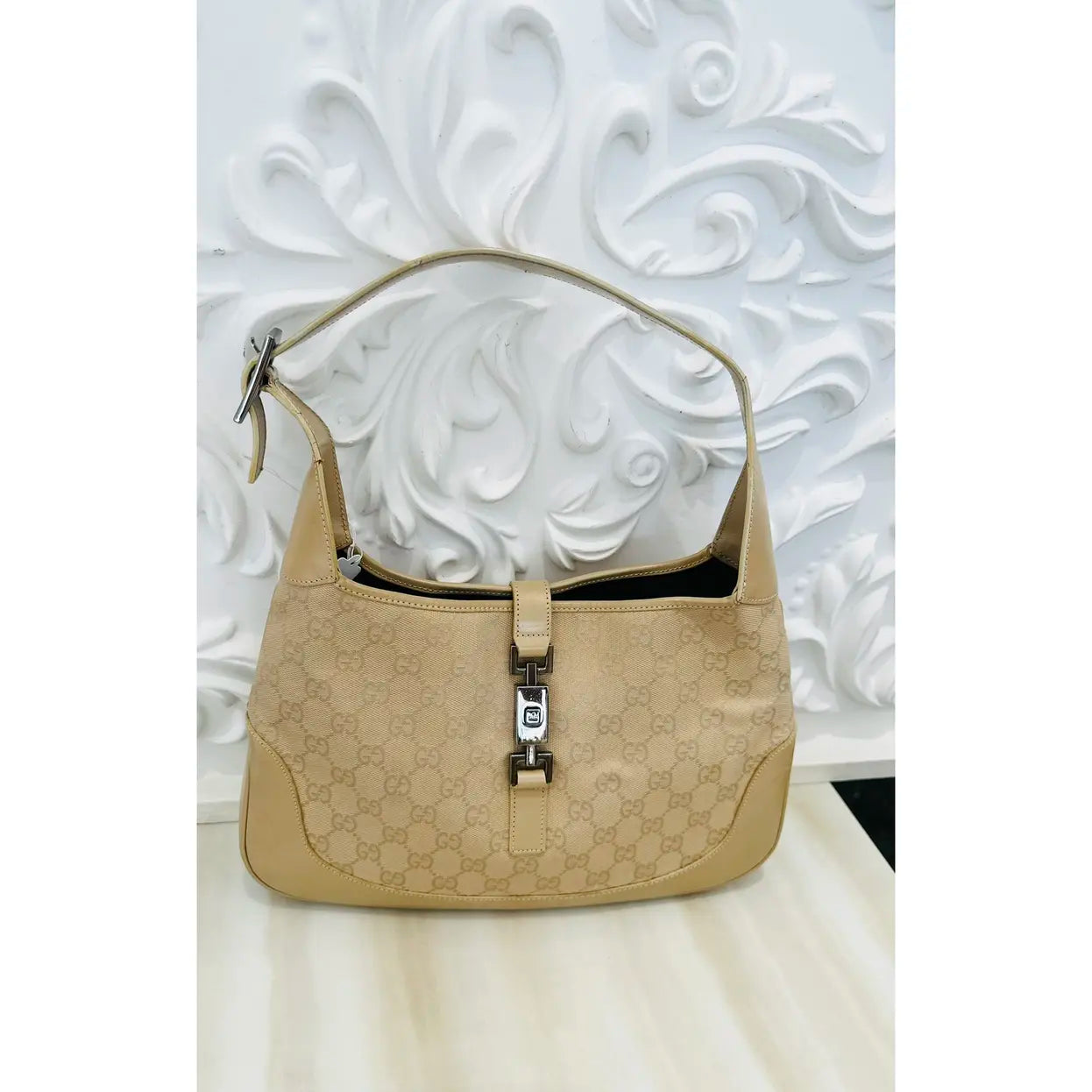 GUCCI GG Canvas Jackie Shoulder Bag Beige