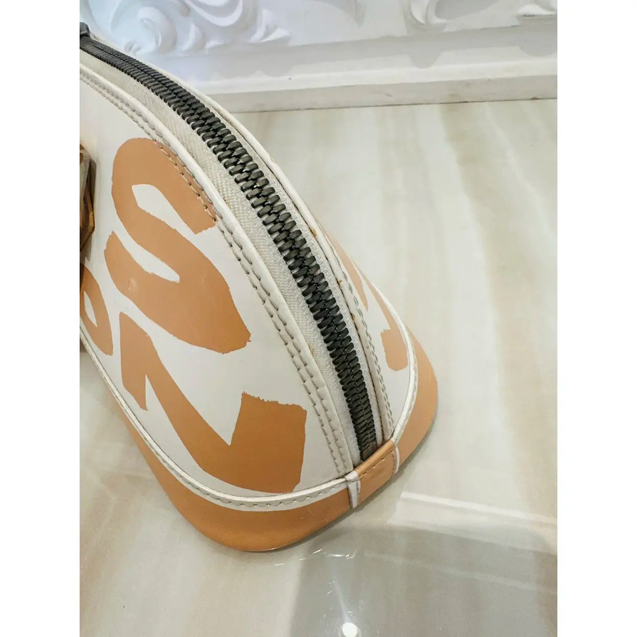 Alma Graffiti leather handbag