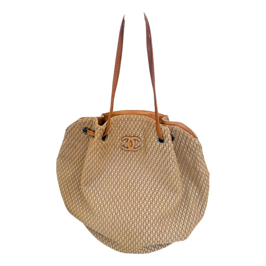 Chanel Coco Cabas leather tote