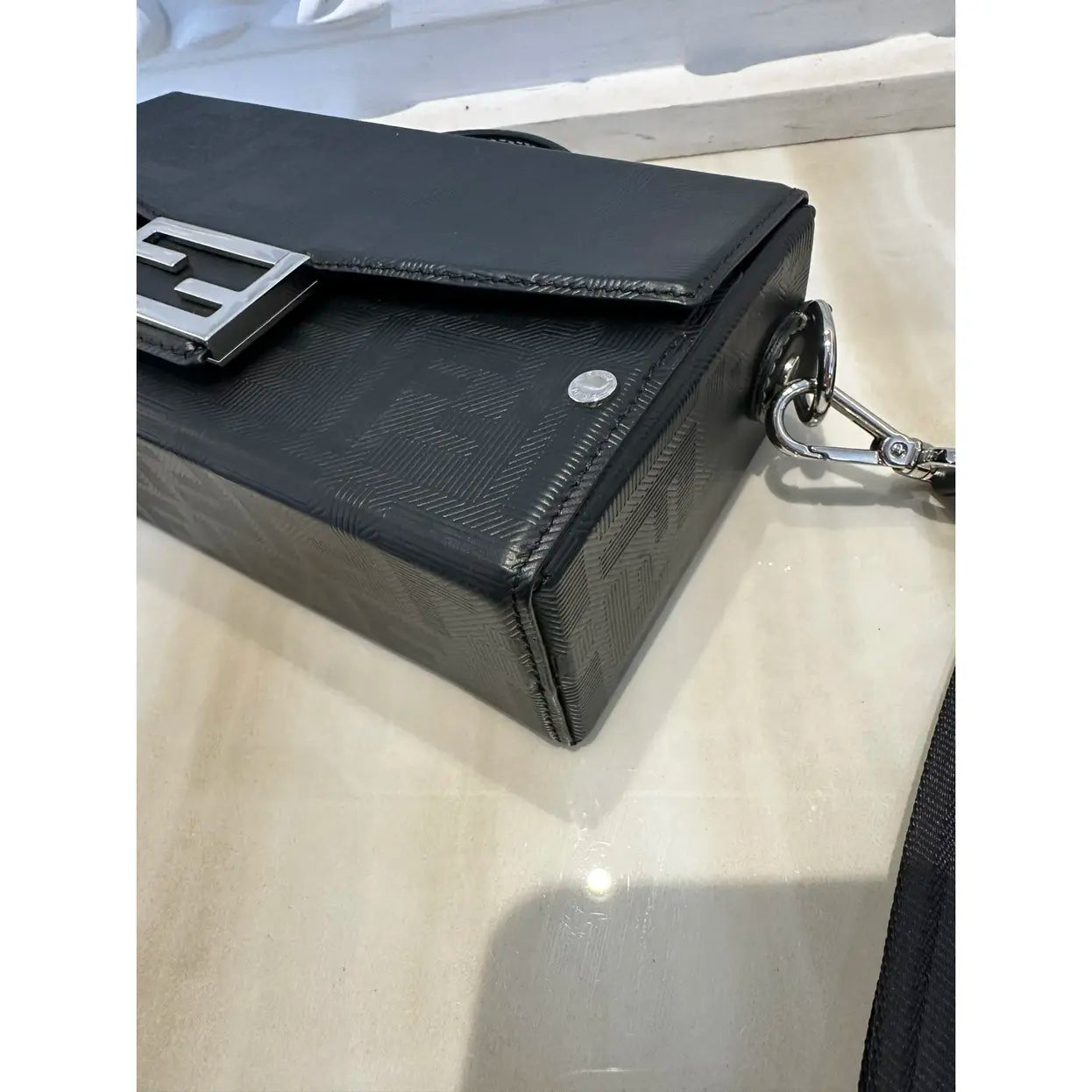 Baguette leather handbag