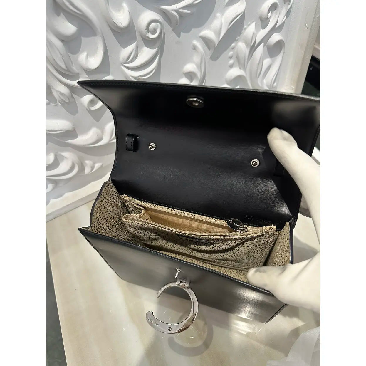 Panthère leather handbag