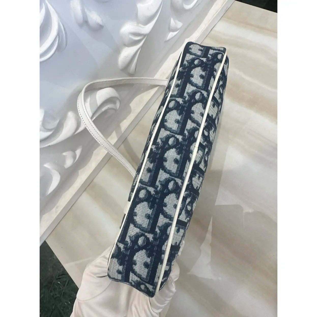 Dior by Galliano vintage y2k White/Blue Oblique trotter Canvas and ecru Patent Leather No.1
Pochette Bag