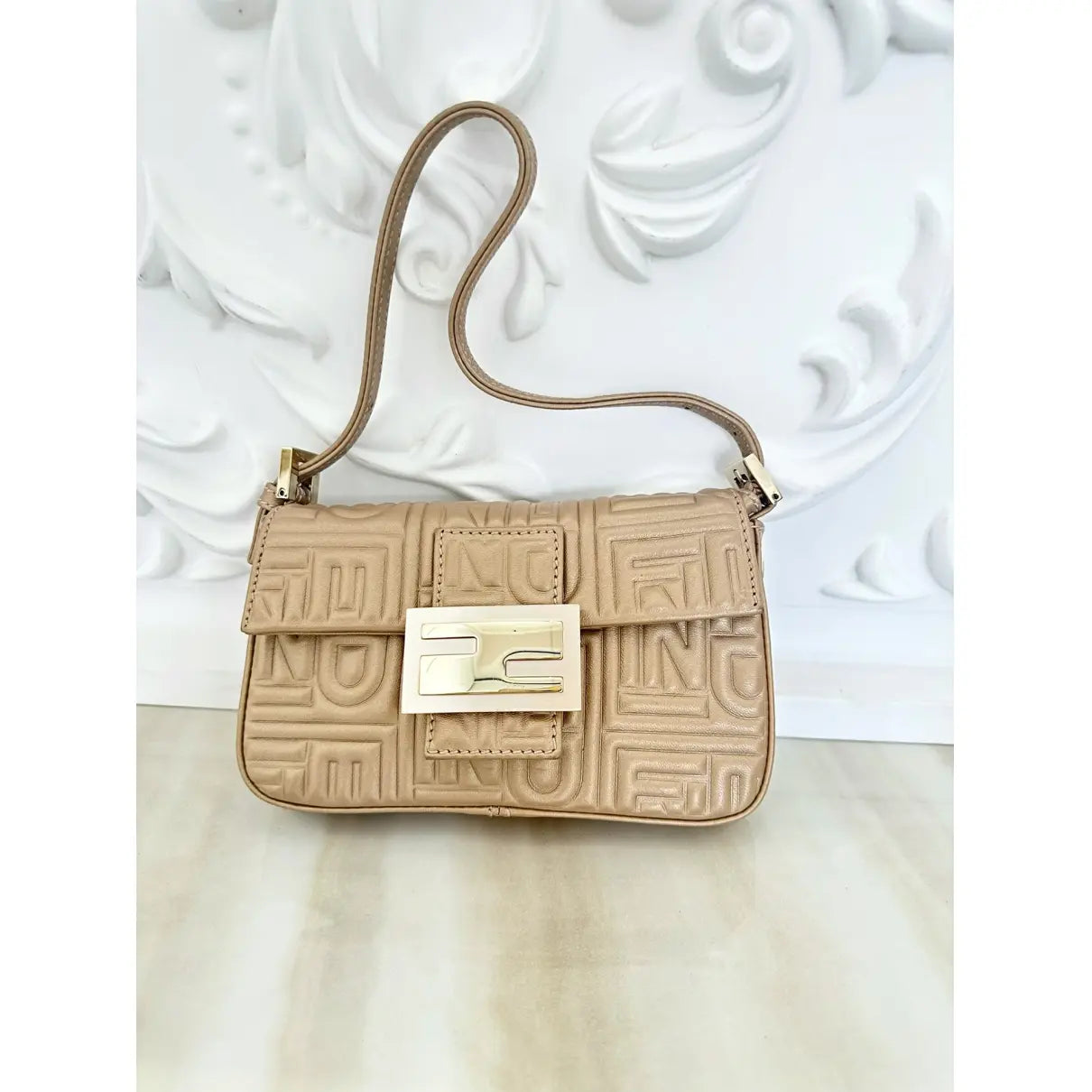 Fendi Baguette 1997 Re-Edition leather handbag