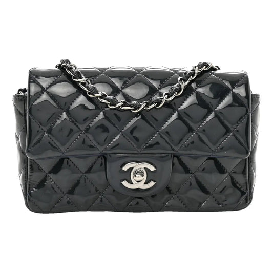 Chanel Timeless/Classique patent leather crossbody bag