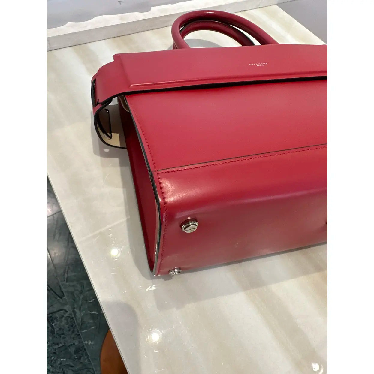 Horizon leather handbag