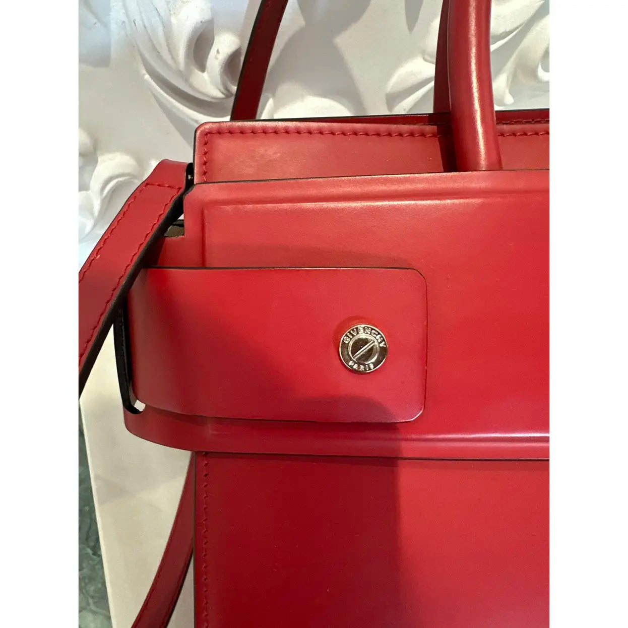 Horizon leather handbag