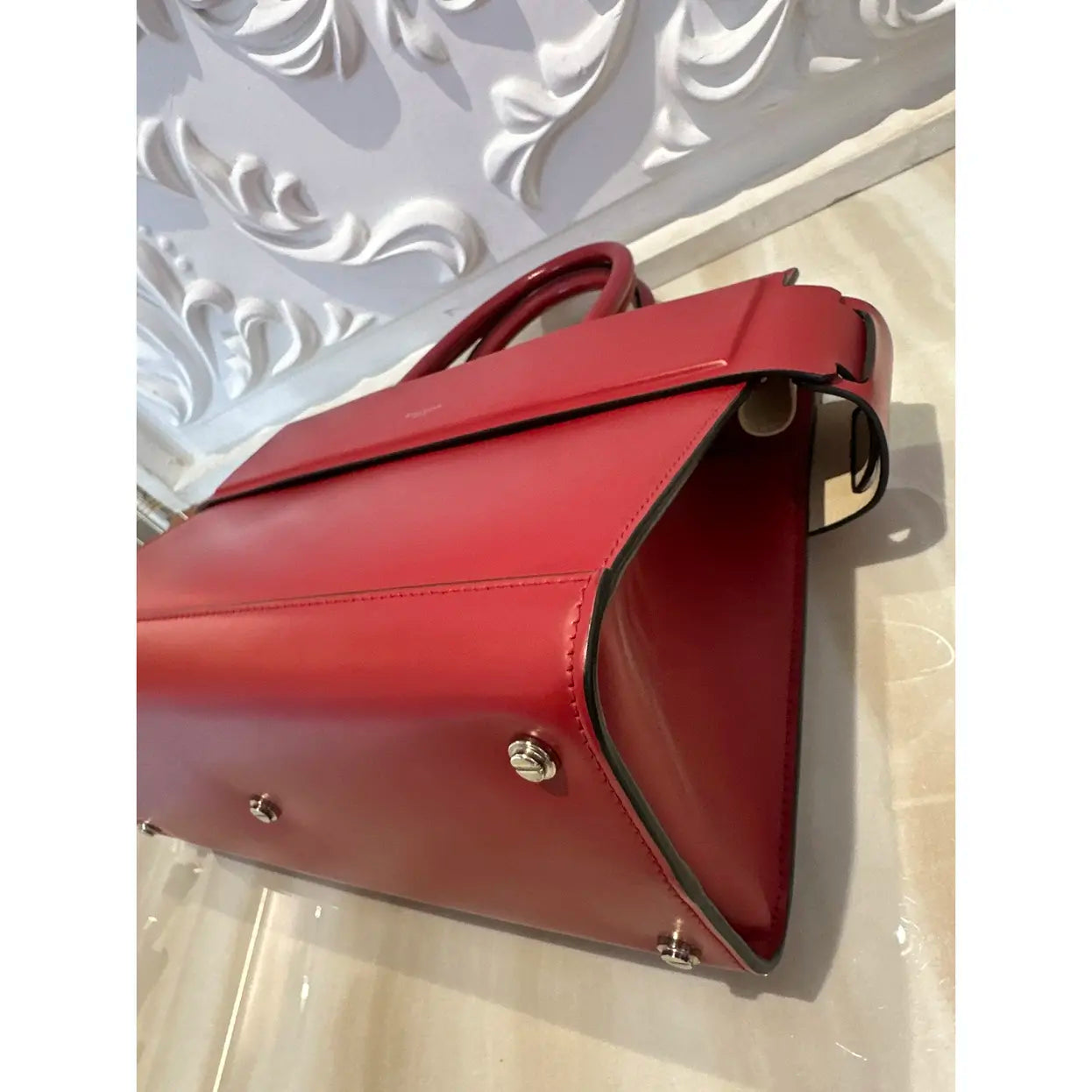 Horizon leather handbag