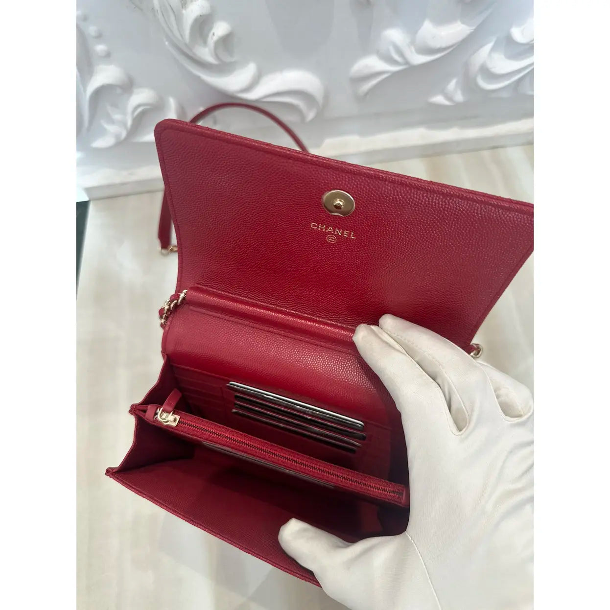 Wallet On Chain Timeless/Classique leather crossbody bag